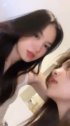 kumpulan jeruk makan jeruk disini on Instagram: "tatapannya 😍 #lesbian #pelangi #bi #famme #segender #belok #fypp #lgbt #fypppppppppppppppppppppppppppppppppppppppppppppppppppppppppppppppppppppp"