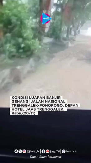 Kondisi Banjir di Jalan Trenggalek-Ponorogo