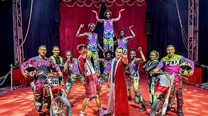 Pertama Kali Sarkas UK Datang Kelantan, Hanya Ahli Sarkas Lelaki Dibenarkan Perform!