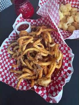 Hal’s Sports Bar New Restaurant in Woodinville Washington Hollywood District February 2026 #pnw