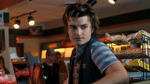 How Old Is Steve Harrington In Stranger Things? - SlashFilm