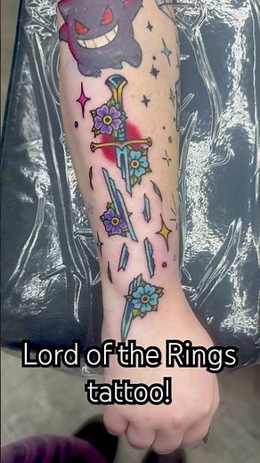 Aragorn’s sword / Narsil tattoo from Lord of the Rings! ⚔️ #tattooartist #orlandotattooartist #lotr