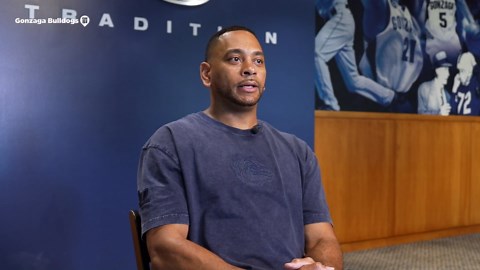 Gonzaga assistant R-Jay Barsh on why Gonzaga has guys succeed in the NBA