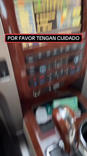 1.3K views · 88 reactions | Convierte tu auto en uno moderno sin cambiarlo. Pantalla AutoPanel® con CarPlay/Android Auto, instalación fácil y envío gratis. Black Friday + regalo incluido por tiempo limitado  El mejor regalo para ti o para Navidad. Aprovecha ahora  | AutoPanel | Facebook