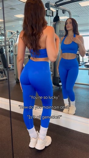 Paulina Barbar on Instagram: "Nutrition + lifting weights 🔑 I always get asked these questions and say abs are made in the kitchen, glutes in the gym. To get both, you have to put in the work!! Stop eating processed food, cut out inflammatory seed oils, and refined sugar, & you’ll notice the change."