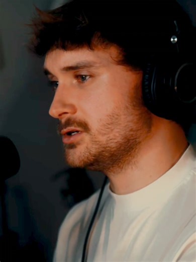 Put Your Head on My Shoulder - Song Cover by Henry Oliver