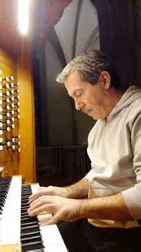 Playing beautiful pipe organ in Cathedral in Graz, Oesterreich. #pipeorganmusic