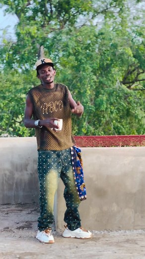 BB MC Poulo Sy Debbo: Découvrez le Clip 2025