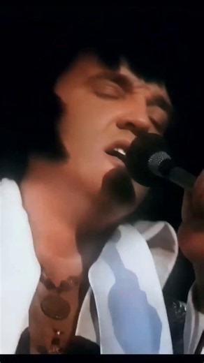 Unseen energy: Elvis live in Pittsburgh 1976 #elvis #shorts