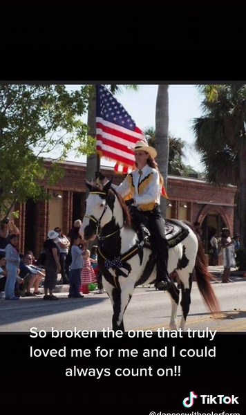 🐴🐾 KitKat𓆩♡𓆪 (@danceswithcolorfarm)’s videos with You Should Be Here - Cole Swindell