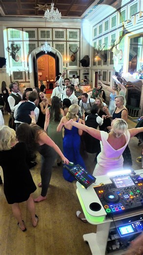 Not my most played song but comes out for the right crowd (usually Americans). #weddingdj #dj