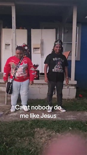 Lady Lou Fashions on Instagram: "#GospelMusic #praisebreak"