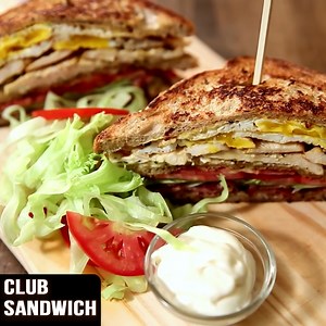 35K views · 685 reactions | The ultimate double - Decker, multi layered club sandwich with bacon, chicken & egg filling. So watch and learn how to make yummylicious and tempting Club Sandwich. Ingredients - White loaf - 2 tbsp mayonnaise - 2 tbsp mustard paste - 2 tbsp butter - 1 roast chicken breast - 1 tomatoes - 1/2 bulb lettuce - Few strips of bacon - 1 no Egg - Skewers | Get Curried | Facebook