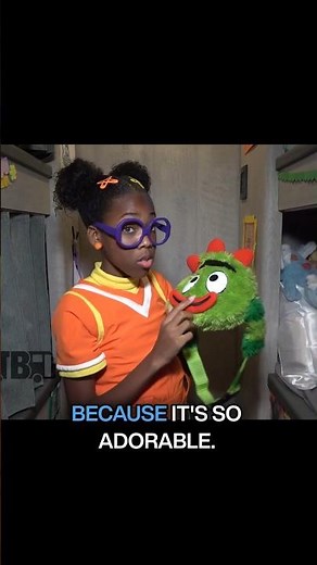 See inside Brobee's bunk on the Yo Gabba Gabba tour bus! #digitaltourbus #yogabbagabba #businvaders