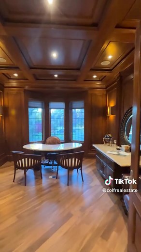 Luxury and Design unite in this spectacular $6,388,000 Mansion #luxuryrealestate #Mansion #astonmartin