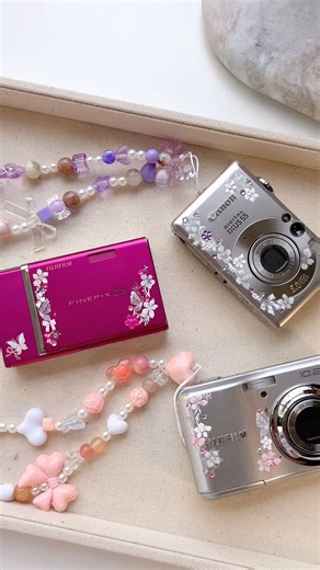 The cutest digi cam shop ever!! 🌸🥹🩷