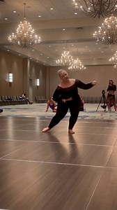 My pop song choreography workshop in USA 🌹 At amazing festival @orlandobellydanceconvention See you soon in Chile, Spain, Ireland and El Salvador very soon! ❤ This choreography we learned in my online school as well. If you want to join go to my website in my bio ❤ #divadarina #divastyle #beadiva #bellydancer #bellydance | DIVA • Darina Konstantynova