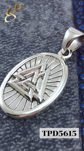 Uncover Norse mysteries with our Sterling Silver Viking Valknut Oval Pendant Jewelry. The symbol, prevalent in ancient Norse artifacts, features three interlocking triangles symbolizing life, death, and afterlife. Some interpret it as a representation of the interconnected worlds. Elevate your style with this profound piece, available in both Sterling Silver and Gold editions. Embrace history, embrace the Valknut. ⚔️💫 Get Here: https://psj.fyi/Viking-Valknut-Oval-Pendant-Jewelry #ValknutJewelry