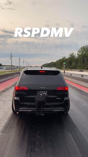 The Leaders. World’s Fastest AWD Hemi! . . . . . . . . . . . . . . . . . . . #hellcat #trackhawk #mopar #jeep #srt #rspdmv #dodge #theleader #srt8 #rsp #snails #twins #xona #snails #capitalraceway #gen3hemi #hemi #worldrecord #whonext | Rspdmv