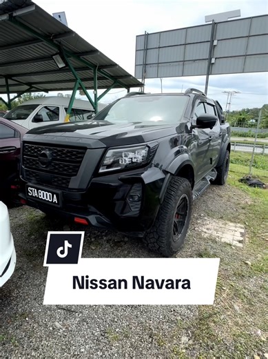 Nissan Navara vs. Toyota Hilux: Which 4x4 Reigns Supreme?