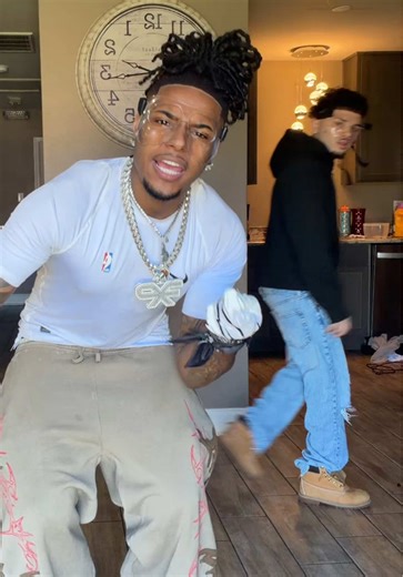 DeeloDoItAll (@deelodoitall2)’s videos with original sound - DeeloDoItAll