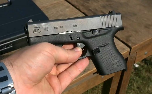 【搬运】Glock 43手枪细节展示&实弹射击