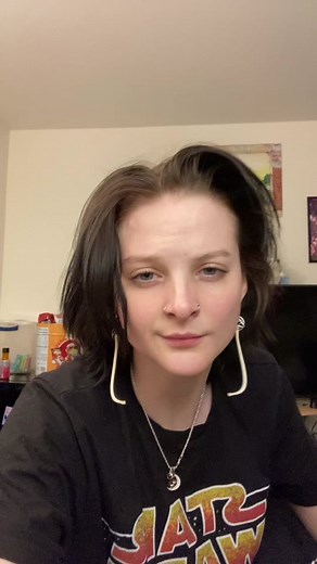 DIY Bandana Headband Tutorial | Carolina Manufacturing Bandana