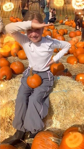 Polina’s Pumpkin Patch Adventure 🎃🍂