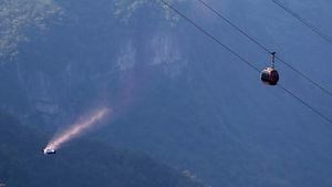 Wingsuit flyer accused in Whistler gondola jump dies on Chinese mountainside