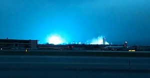 Huge Explosion At Power Plant Transforms The New York Skyline