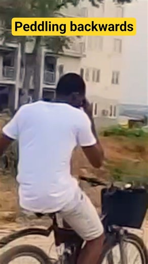 peddling backwards#billiejean #moonwalk