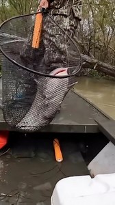 Jug Lining for Big Blue Cats #catfish #fishing #louisiana | Outside the Levees