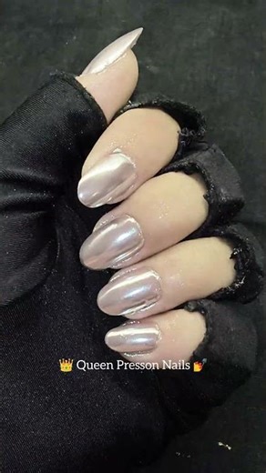 Chrome Nail Art Tutorial 💅 | Mirror Shine Nails in Seconds ✨ #shorts #nails #nailart #naildesign