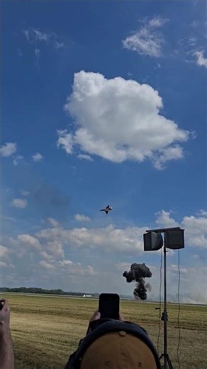 F-16 High Speed Pass #f16 #highspeed #aviation #airshow