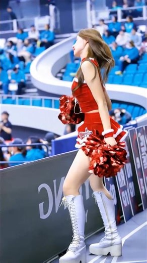 산타복으로 보는 피리아웃송!!! 귀하다 귀해! Lee Yebin 이예빈 李藝彬 イ・イェビン #LeeYebin #이예빈 #李藝彬