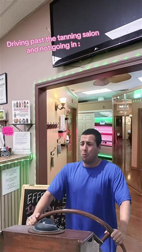 The place no one wants to miss ☀️🌴 #memecut #tanning #fyp #viral #local