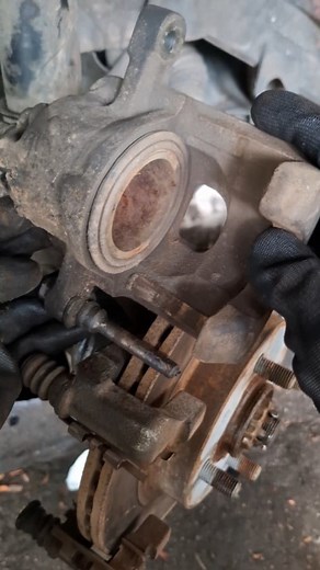 145K views · 1.3K reactions | Compress a brake Caliper Piston ! #automotive #howto | Puliman | Facebook