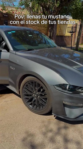 mustang con complejos de raptor