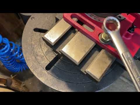 Icon vs. Craftsman Battle of the Boxes