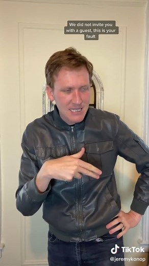 Voldemort Returns to the Graveyard in Search of Harry Potter