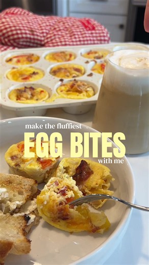 ✨ simple at home egg bites THE BASE Blend- 4 whole eggs 1/2 cup cottage cheese 1/2 cup egg whites Season Add whatever sh*t you like Divide into 12 *silicone muffin tin recommended* Cook at 325 for 25-30 min #eggbites #highproteinmeals #breakfasthack