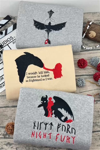 Toothless isn’t a pet, he’s family 🖤#httyd #howtotrainyourdragon #hiccuphaddock #hiccup #hiccstrid #astridhofferson #httyd3 #httyd2 #hiccupandastrid #toothless #toothlessthedragon #toothlessxlightfury #toothlessdragon #lightfury #lightfurydragon #duo #matchingsweatshirts #matchingcouplehoodies #matchingcouple #outfitcouple #hoodie #embroiderysmallbusiness