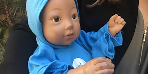 Needy robot babies may make teens more likely to have real babies