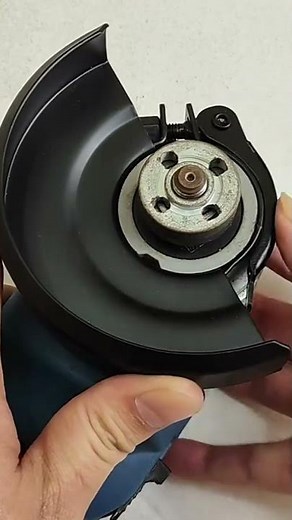 New quick-release and quick-install protective cover for angle grinder! #tricks #tips #tutorials #cr