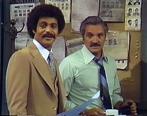 Barney Miller S05E04 Dog Days