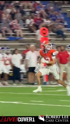 San Angelo Central Bobcats Colton Hill with a brilliant route to break free. Catches the 50-yard bomb for the score against Cooper High School-ABILENE ISD in the 3rd quarter. San Angelo leads 40-28 in the 4th quarter. Robert Lee Care Center Follow #txhsfb on San Angelo LIVE! | San Angelo LIVE!