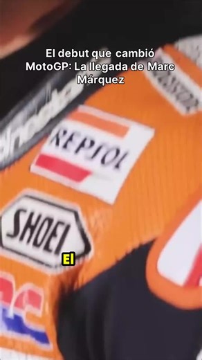 ¡La memoria de ese debut que dejó a todos sin aliento! Desde las categorías inferiores ya se veía el monstruo, pero en su primer test de MotoGP, fue la velocidad pura lo que sorprendió a todos. Solo quedaba una pregunta: ¿podría el talento crudo manejar la inexperiencia en la élite? Una historia épica sobre el momento que redefinió la parrilla. #MotoGP #MarcMarquez #MM93 #Leyenda #Motociclismo#short #shortsvirales #youtuveshorts #para ti #shortsvideo shorts