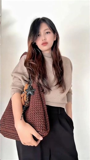 For those who ask what thread I use, I use poly thread #crochet #shoulderbag