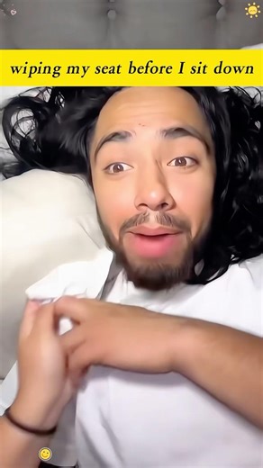 Wiping my seat before I sit down #youtubeshorts #funny #wip #couple #prank
