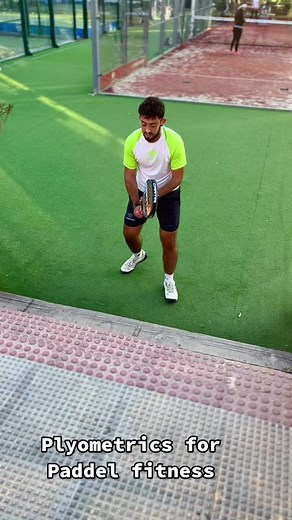 Fitness for Paddel. I use in this exercises the ladders for working on explosive movements. #fitness #fitnesstips #paddel #tennis #fitnesscoach #spain